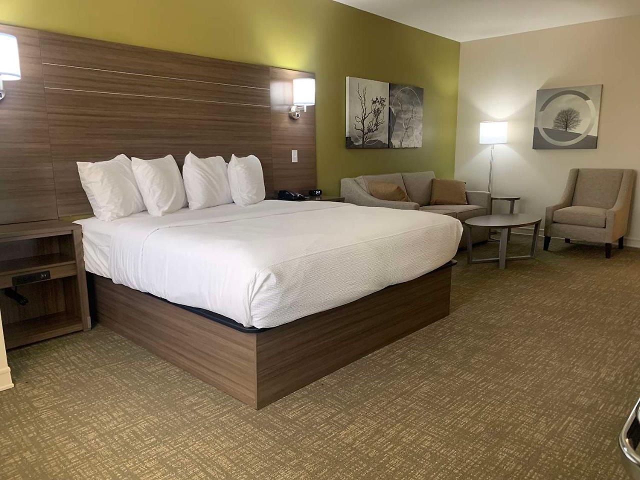 Best Western Plus Horseheads Inn & Suites Exterior photo